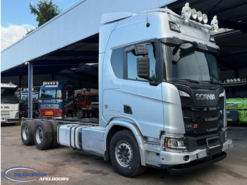 Truk sasis SCANIA R 730