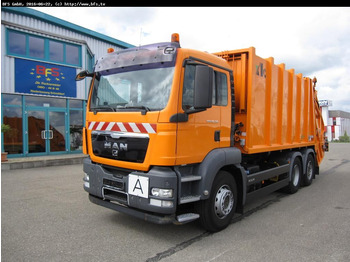 Truk sampah MAN TGS