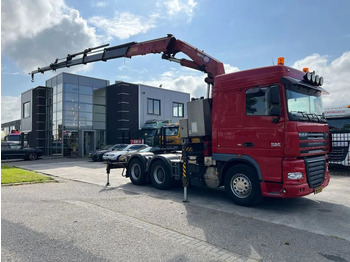 Truk derek DAF XF 105 460
