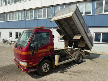 Truk sampah MITSUBISHI