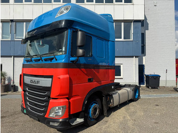 Tractor head DAF XF 440
