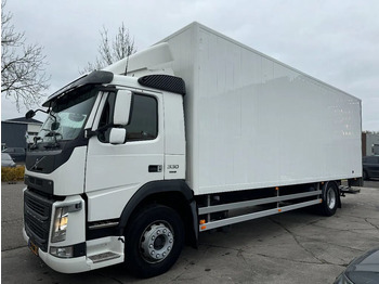 Truk box VOLVO FM 330