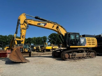 Ekskavator perayap CATERPILLAR 352F