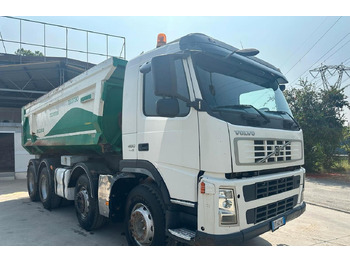 Truk jungkit VOLVO FM12