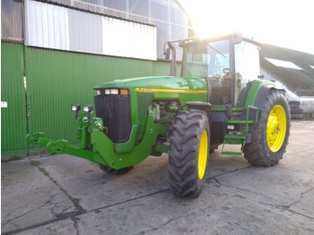 Traktor John Deere 8400: gambar 1