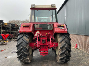 Traktor 1982 INTERNATIONAL HARVESTER 845 XL ALL-WHEEL DRIVE FARM TRACTOR: gambar 5