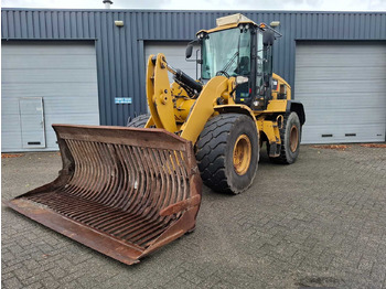 Wheel loader CATERPILLAR 930K