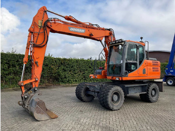 Ekskavator roda DOOSAN DX140W-3