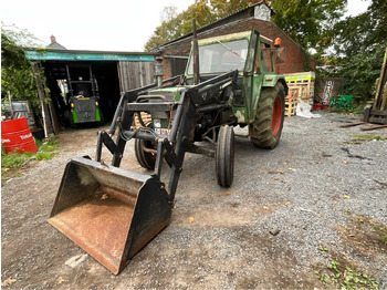 Traktor FENDT Farmer 100