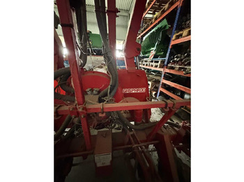 Peralatan menabur GASPARDO MASCCHIO SI12 File: gambar 5 Peralatan menabur GASPARDO MASCCHIO SI12 File: gambar 5