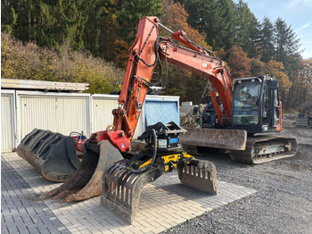 Ekskavator HITACHI ZX135