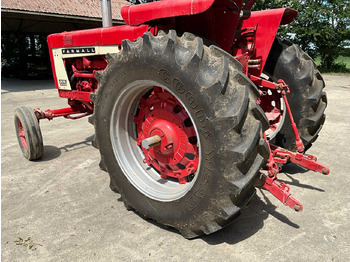 Traktor Mc cormick international F 806 D: gambar 5