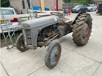 Traktor
