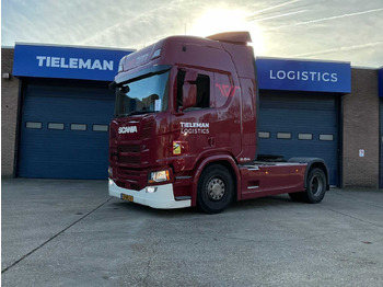 Truk SCANIA R 460