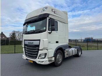 Truk DAF XF 460