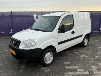 Van pengiriman FIAT Doblo 1.6