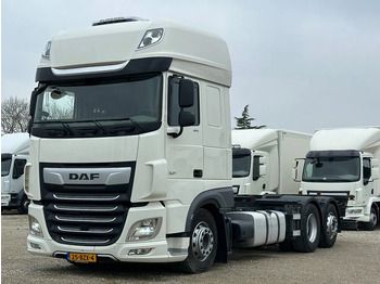 Truk sasis DAF XF 480