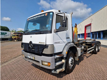 Hook lift Mercedes-Benz Atego 2628 6x4 Euro 3 Manual Gear full steel suspension: gambar 2