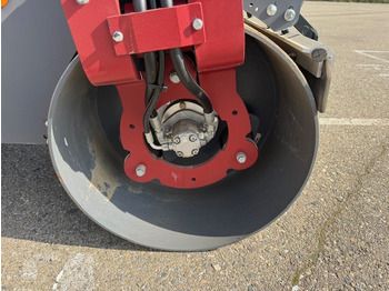 Roller baru DYNAPAC CC1000: gambar 3