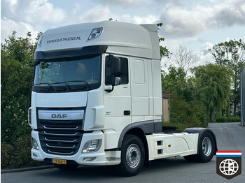 Tractor head DAF XF 460