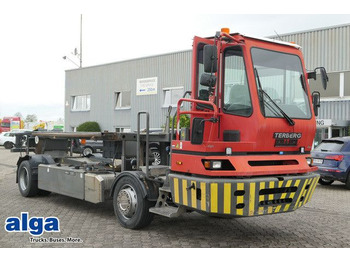 Pengangkut kontainer/ Container truck TERBERG