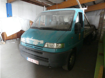 Mobil PEUGEOT