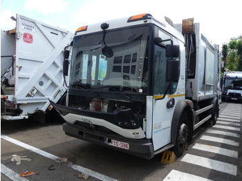 Truk sampah RENAULT