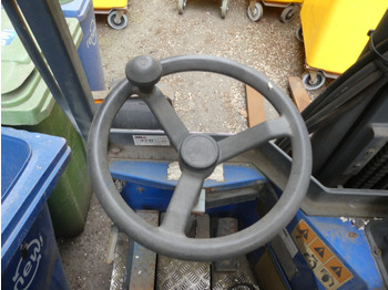 Forklift yang dipasang di truk REF:6924 - Chariot élévateur Moffet M4 25.3: gambar 4