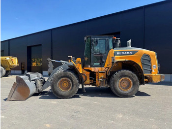 Wheel loader HYUNDAI