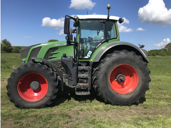 Traktor FENDT 828 Vario