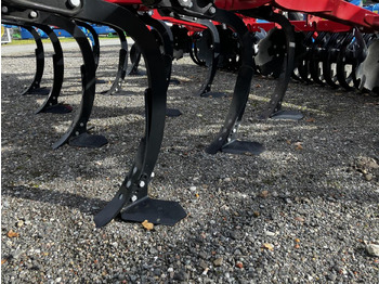 Petani Horsch Terrano 4 FX: gambar 3