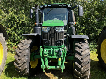 Traktor John Deere 6230R: gambar 3