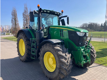 Traktor John Deere 6250R: gambar 2