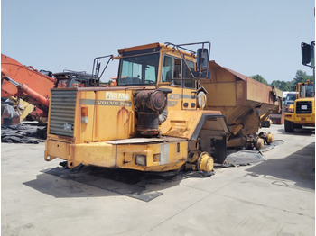 Tempat sampah artikulasi VOLVO A35