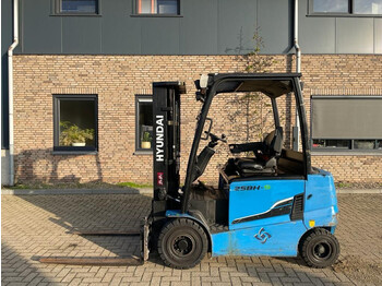 Forklift listrik HYUNDAI