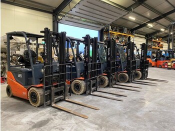 Forklift listrik Toyota 2 ton Traigo 20 Duplex Freelift Sideshift Elektra Heftruck: gambar 4