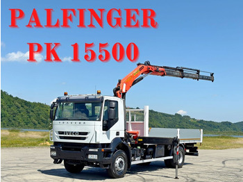 Truk derek IVECO Trakker