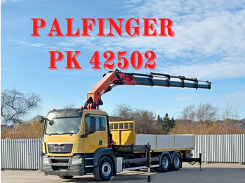 Truk derek MAN TGS 28.440