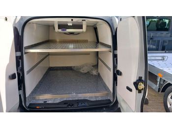 Van berpendingin RENAULT Kangoo