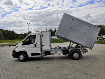 Van jungkit RENAULT Master