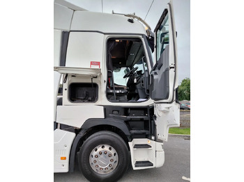 Tractor head 2021 T-High 520hp 6×2 Midlift: gambar 4