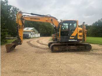 Ekskavator perayap HYUNDAI