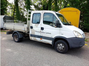 Truk flatbed Iveco Daily 35S18 - Doka flatbed: gambar 2