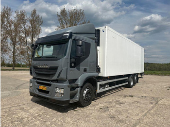 Truk berpendingin IVECO Stralis