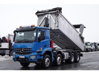 Truk jungkit MERCEDES-BENZ Arocs 3243
