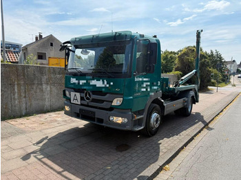 Truk skip loader MERCEDES-BENZ Atego 1322