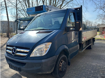 Truk flatbed MERCEDES-BENZ Sprinter 515