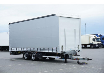 Trailer dengan terpal samping PANAV