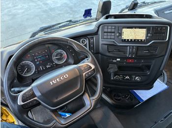 Tractor head IVECO STRALIS 570 6X2: gambar 2 Tractor head IVECO STRALIS 570 6X2: gambar 2
