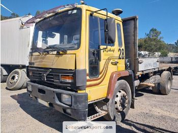 Truk flatbed VOLVO FL6
